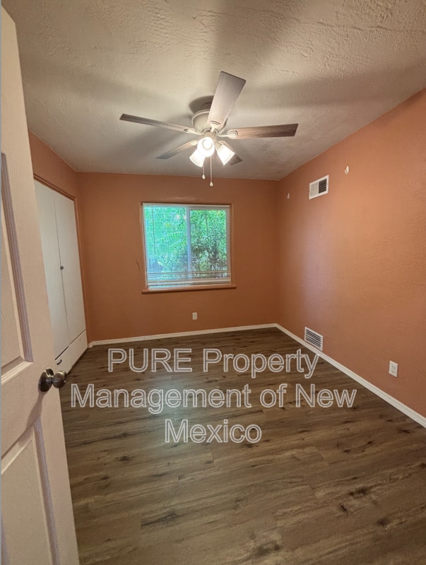 Building Photo - 1104 Acoma Pl