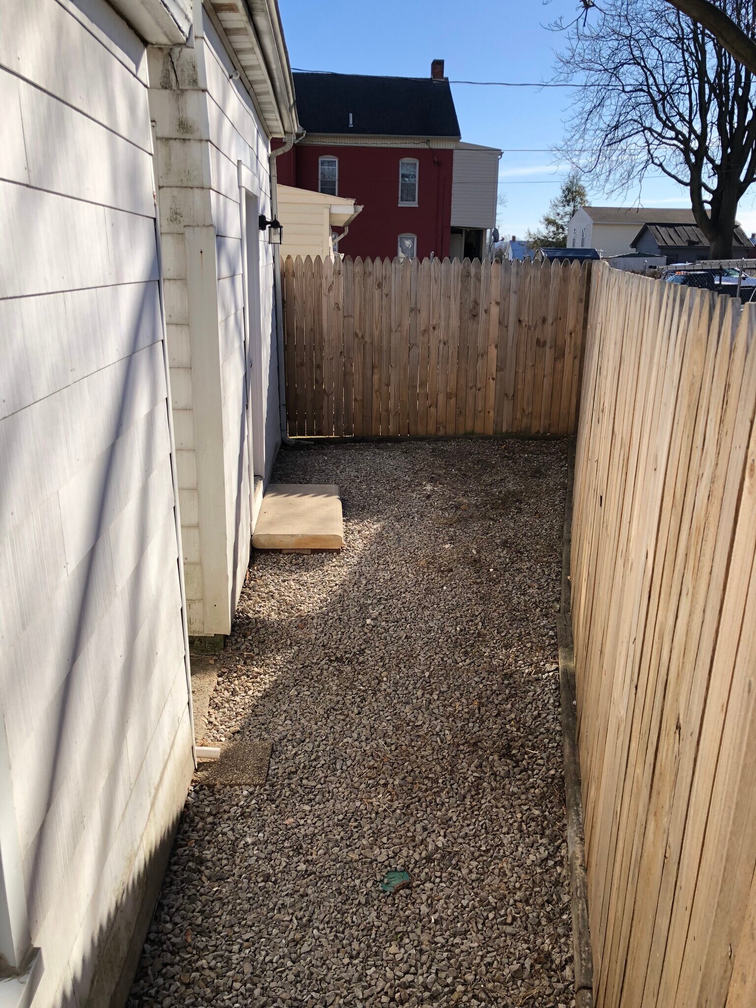 Building Photo - 340 N Franklin St