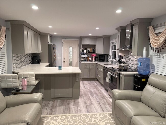 Building Photo - 10 Hillside Terrace