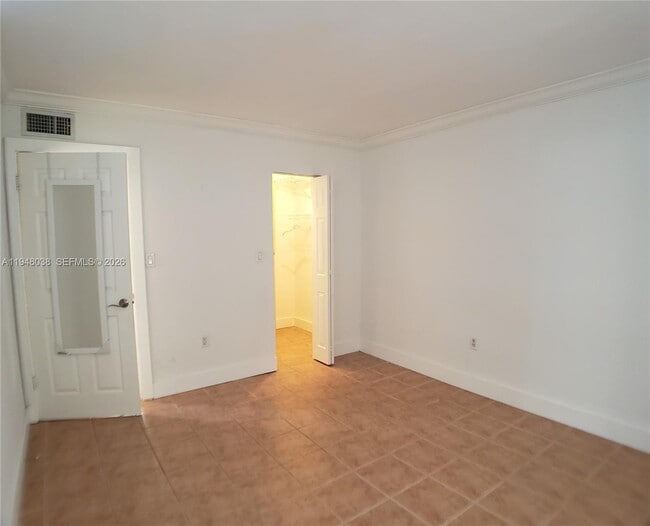 Building Photo - 8607 SW 68th Ct