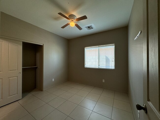 Building Photo - 1647 S 170th Ave