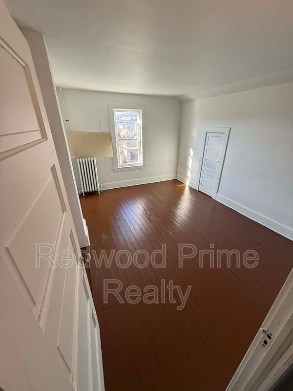 Building Photo - 552 Highland Ave