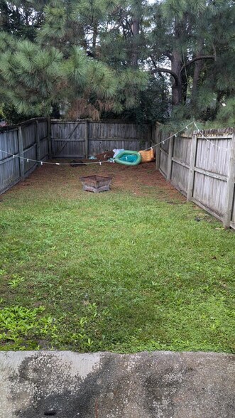 Fenced in Backyard - 2013 Brandymill Ln