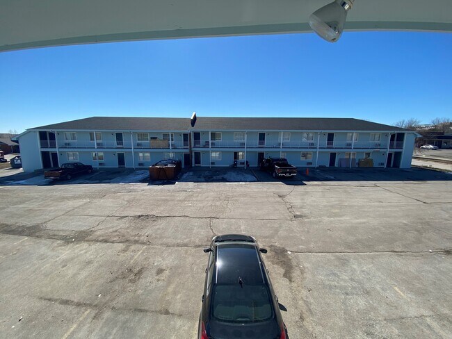 Primary Photo - 1409 E Gold Coast Rd