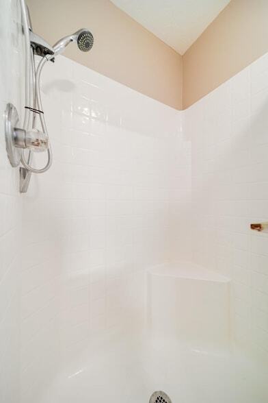 Building Photo - 133 Abbey Rd