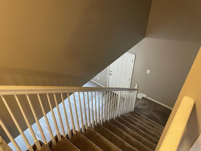 Building Photo - 5100 Hardy Ct