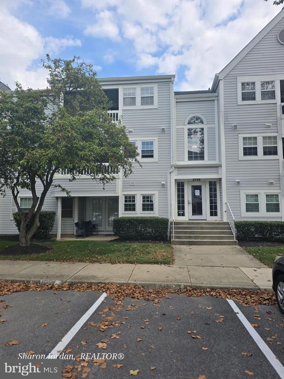 Building Photo - 8384 Montgomery Run Rd