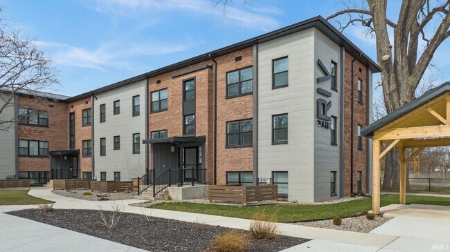 Building Photo - 1823 Griswold Dr