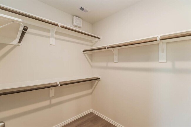 Building Photo - 5835 Canterbury Bells Ln