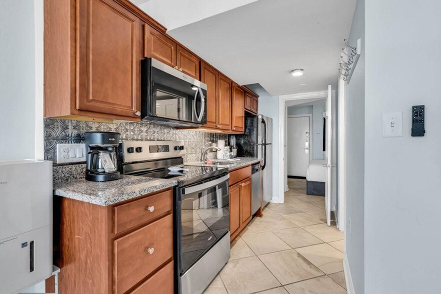 Building Photo - 2001 S Ocean Blvd