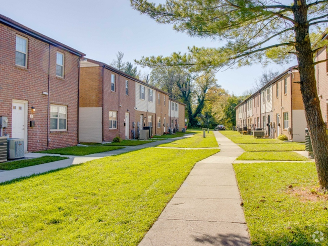 Building Photo - Catons Villas North