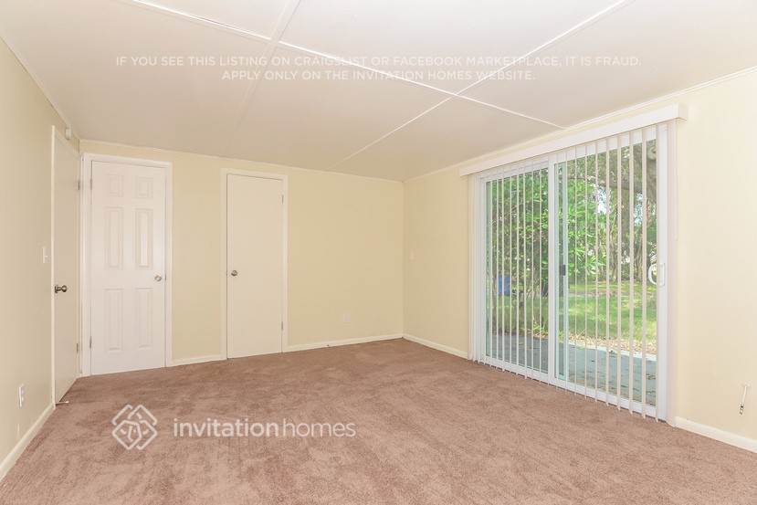 Building Photo - 2901 34th Ave N