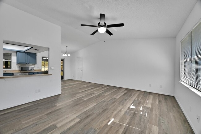 Building Photo - 800 Garland Ave