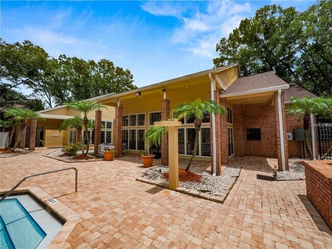 Building Photo - 8643 Mallard Reserve Dr