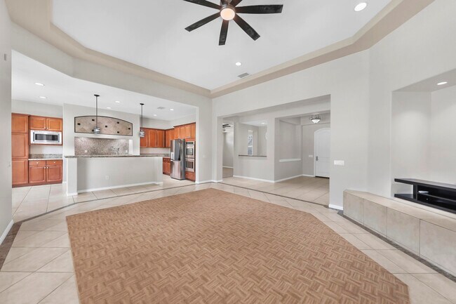 Building Photo - 112 Tesori Dr