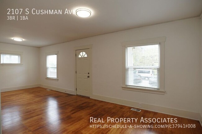 Building Photo - 2107 S Cushman Ave