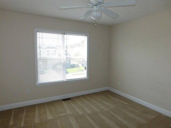 Building Photo - 4024 Arbor Green Way