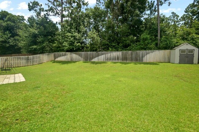 Building Photo - 300 Cassady Ln