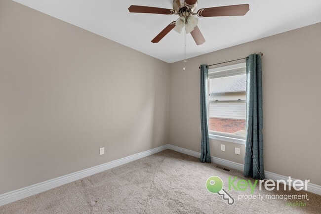 Building Photo - 2311-2313 E Coolwater St Duplex