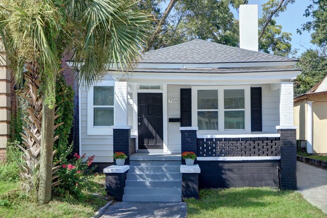 Primary Photo - Large 3BR/1BA Downtown Savannah Home For Rent