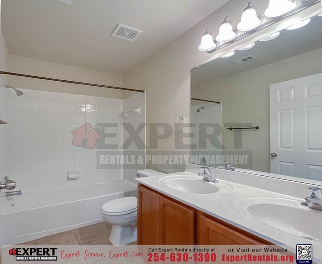 Building Photo - Enchanting 4-bedroom, 2-bathroom home nest...