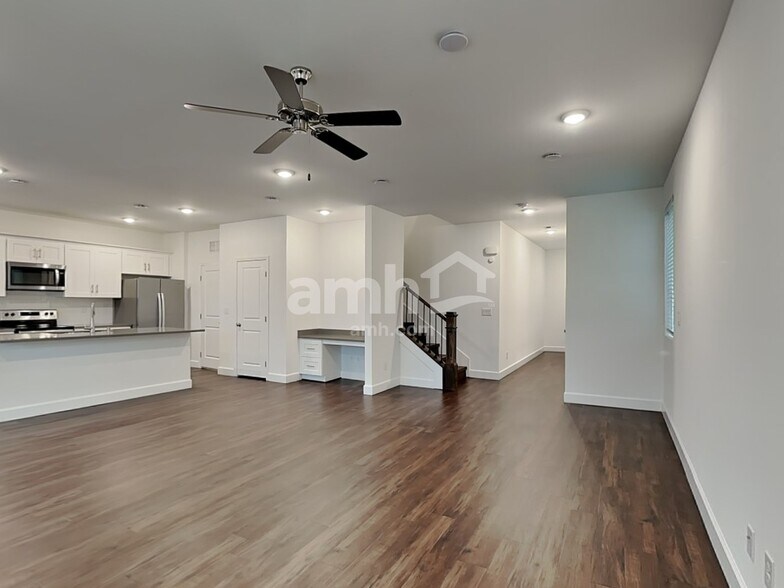 Building Photo - 4849 Colossal Star St