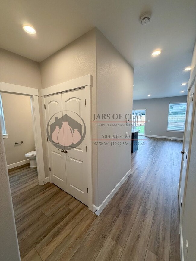 Building Photo - 1329/1331 #2023-LL765