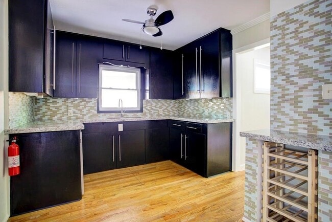 Building Photo - 4415 Merwin St