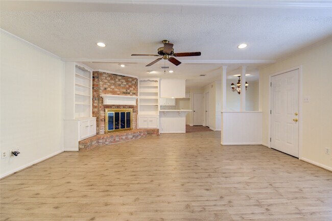Building Photo - 5810 Boyce Springs Dr