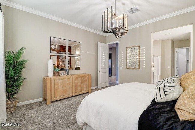 Building Photo - 1255 N Arizona Ave