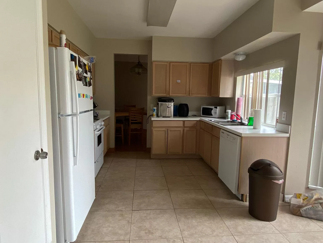 Building Photo - 4104 Oakberry Dr