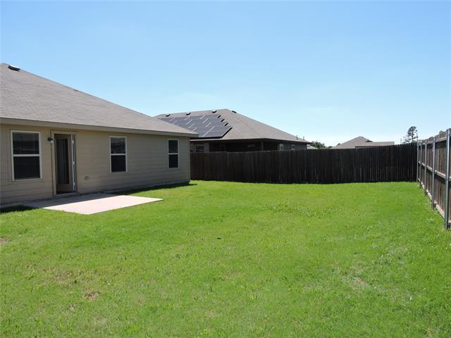 Building Photo - 305 Silo Cir