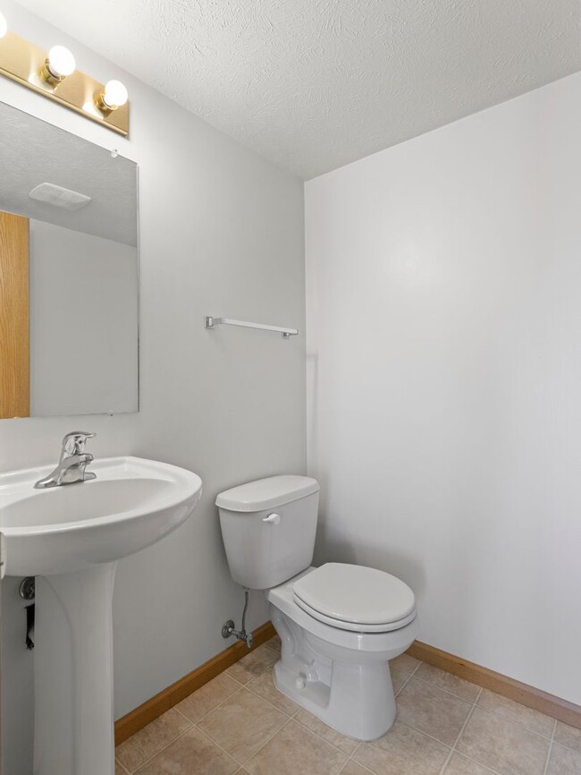 Building Photo - Renter's Dream with Triple Car Garage