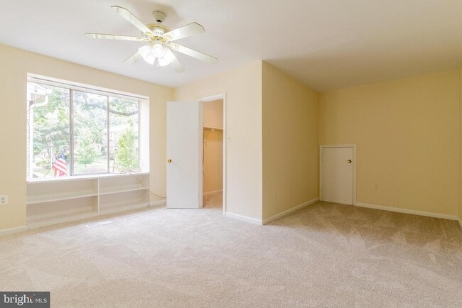 Building Photo - 3840 Persimmon Cir