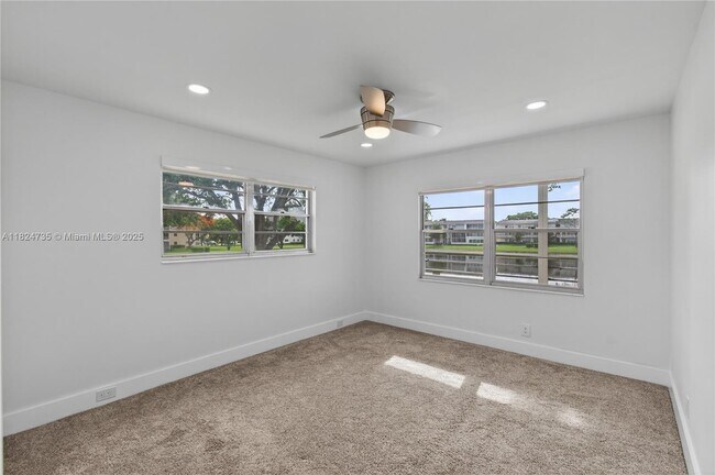 Building Photo - 228 Preston Way