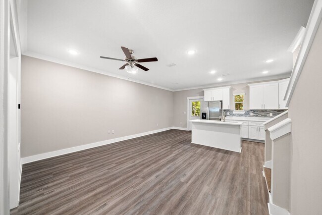 Building Photo - 222 N Sand Palm Rd