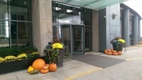 Building Photo - 450 E Waterside Dr