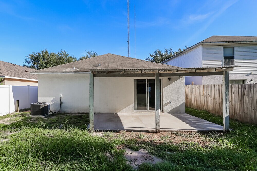 Building Photo - 13719 Gentle Woods Ave