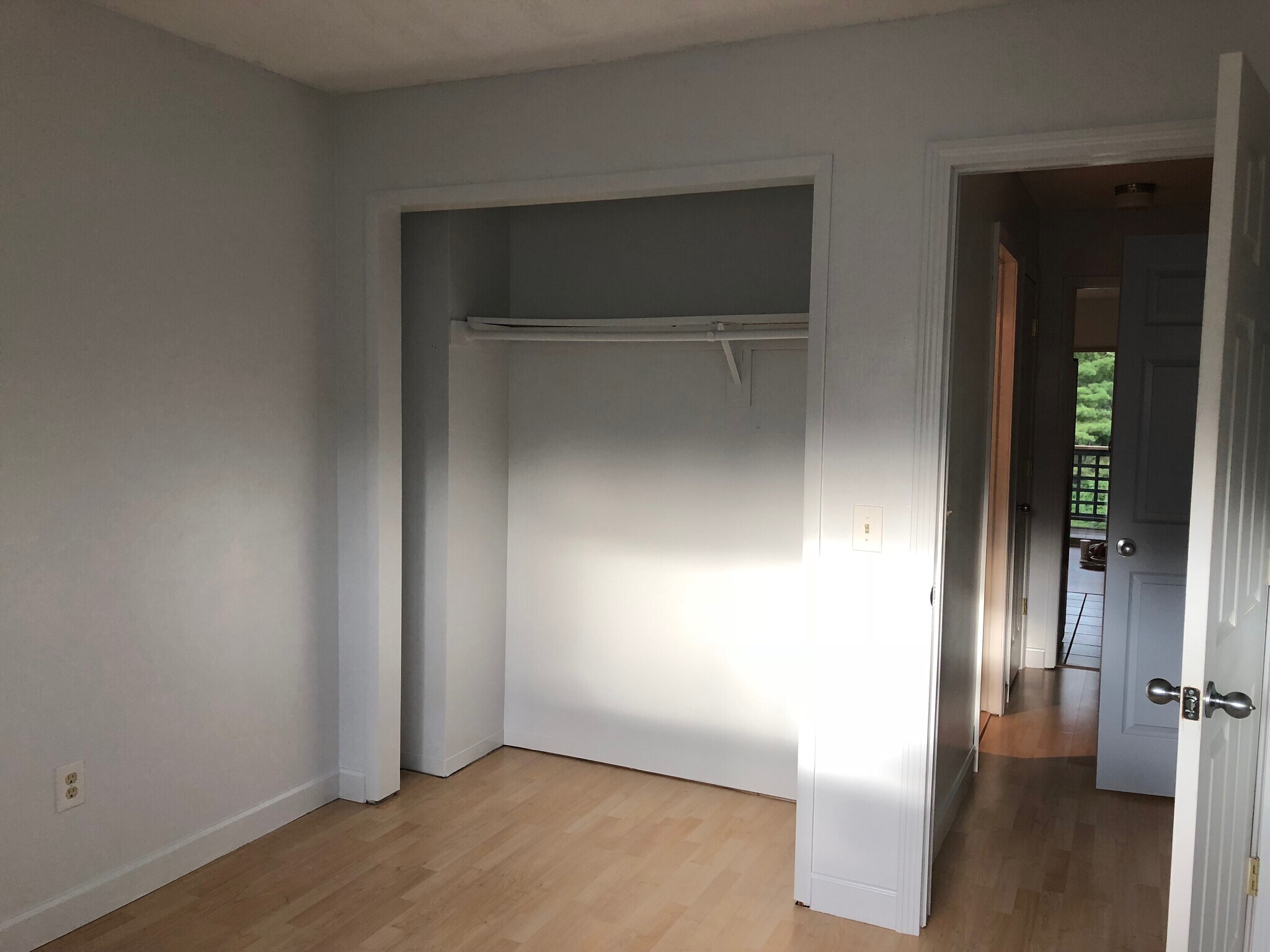 Building Photo - 124 Quarry Hill Rd