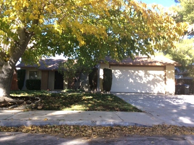 Primary Photo - 3045 Brentwood Ave