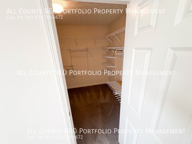 Building Photo - 2919 Woodstone Dr