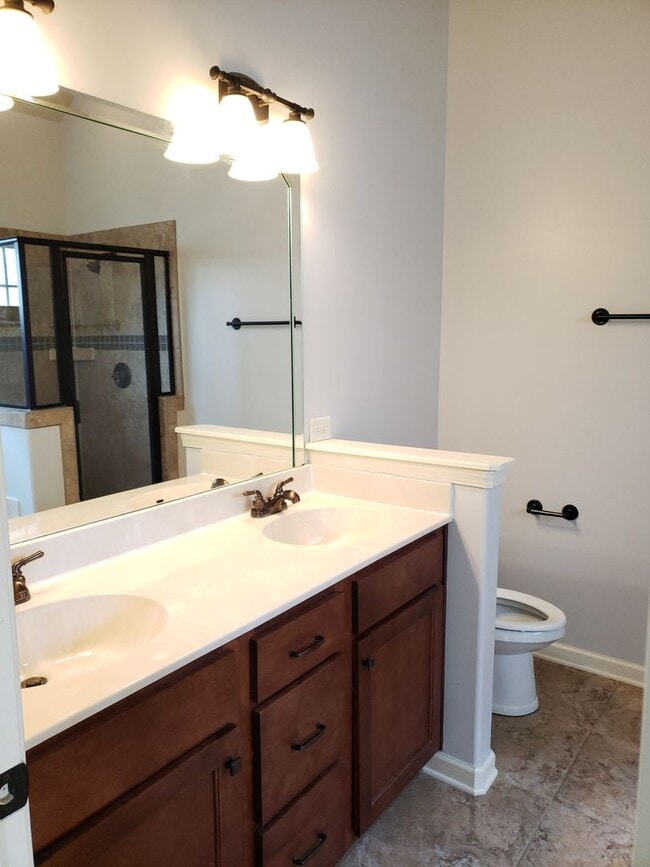 Building Photo - Beautiful Ranch in Fields of Northmeade! Minutes to Post!