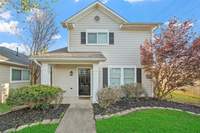 Building Photo - 6111 Settlers Square Ln