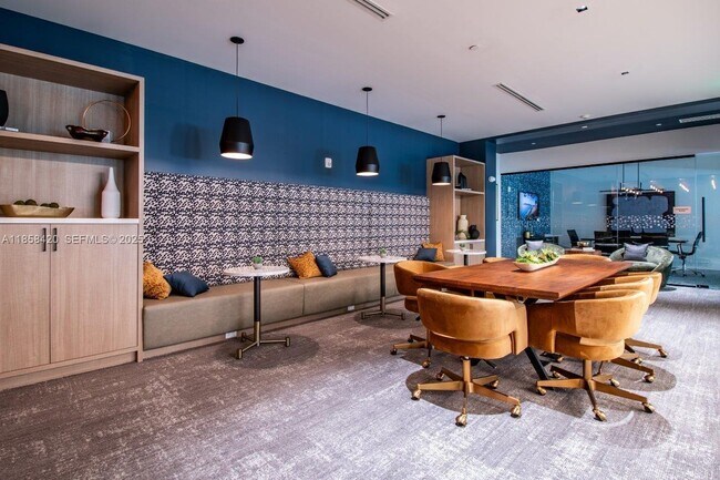 Building Photo - 3645 NW 36th St