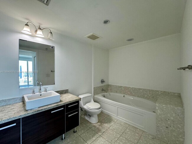 Building Photo - 185 SW 7th St