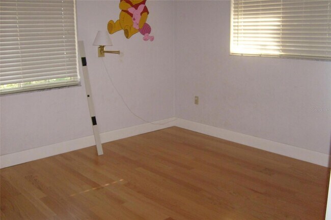 Building Photo - 1876 Mid Ocean Cir