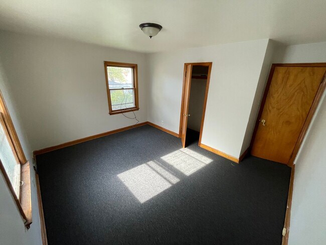 Building Photo - 3281 N 58th St