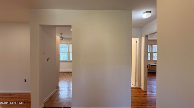 Building Photo - 364 Westwood Ave