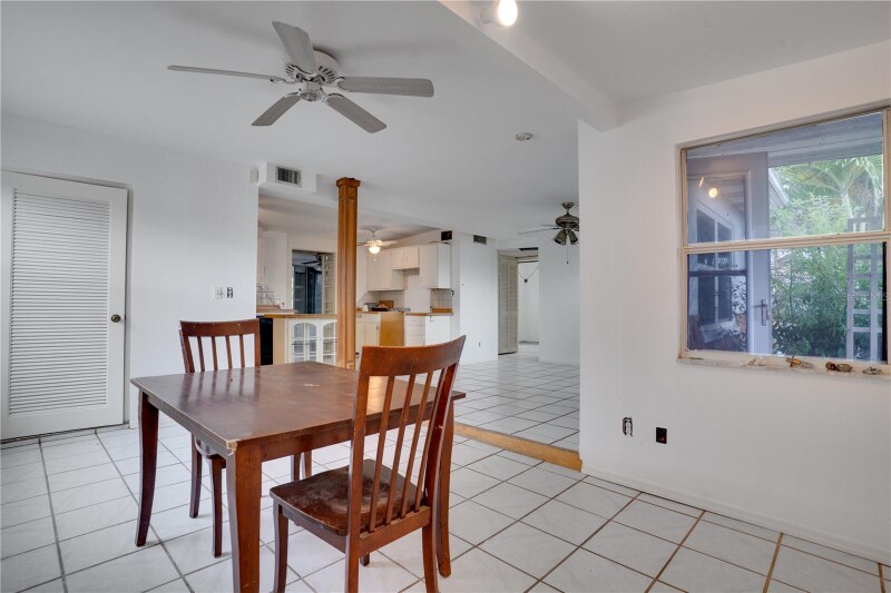 Building Photo - 12036 105th St