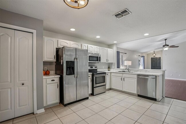 Building Photo - 7842 Citrus Blossom Dr
